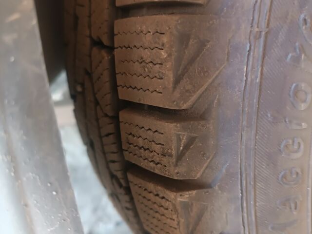 Серый Шевроле Эпика, объемом двигателя 2.5 л и пробегом 220 тыс. км за 5000 $, фото 7 на Automoto.ua