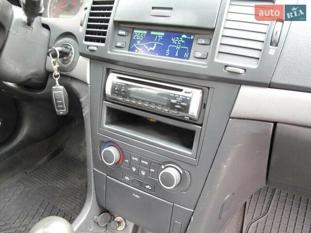 Шевроле Эпика 2007 в Киеве на Automoto.ua Серый Шевроле Эпика, объемом двигателя 2 л и пробегом 346 тыс. км за 2700 $, фото 30 на Automoto.ua