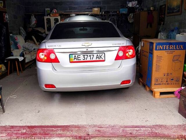 Серый Шевроле Эпика, объемом двигателя 2 л и пробегом 129 тыс. км за 5600 $, фото 5 на Automoto.ua