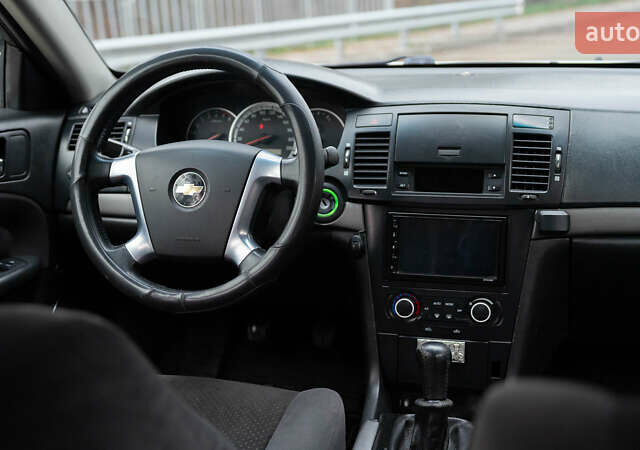 Серый Шевроле Эпика, объемом двигателя 1.99 л и пробегом 180 тыс. км за 4000 $, фото 20 на Automoto.ua