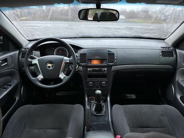 Серый Шевроле Эпика, объемом двигателя 2 л и пробегом 260 тыс. км за 5300 $, фото 7 на Automoto.ua