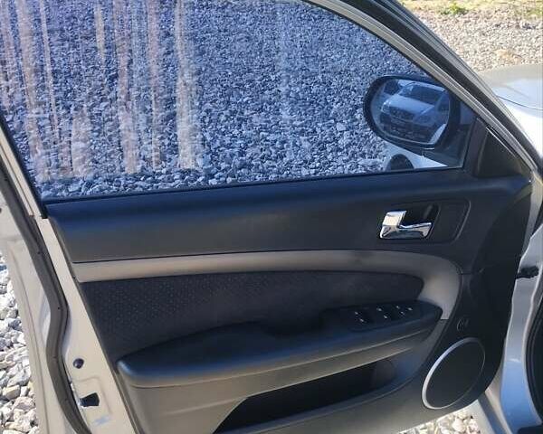 Серый Шевроле Эпика, объемом двигателя 1.99 л и пробегом 330 тыс. км за 3900 $, фото 1 на Automoto.ua