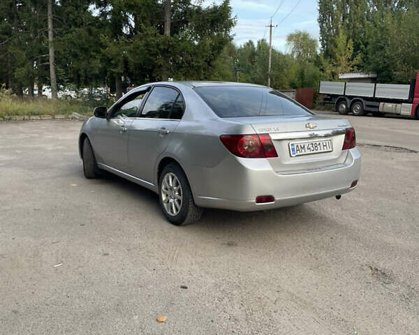 Сірий Шевроле Епіка, об'ємом двигуна 2 л та пробігом 188 тис. км за 4999 $, фото 4 на Automoto.ua