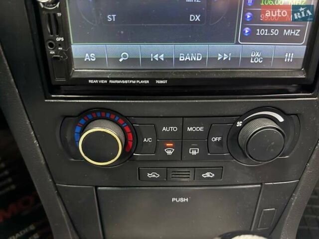 Серый Шевроле Эпика, объемом двигателя 2.5 л и пробегом 311 тыс. км за 4990 $, фото 21 на Automoto.ua