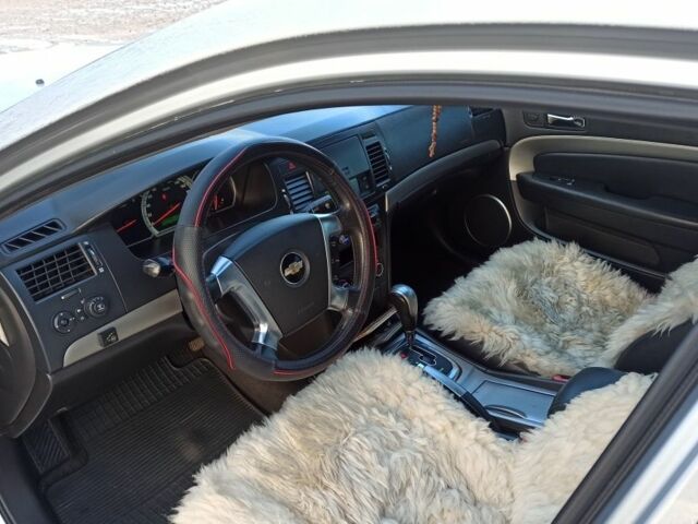 Серый Шевроле Эпика, объемом двигателя 2.5 л и пробегом 224 тыс. км за 5200 $, фото 10 на Automoto.ua