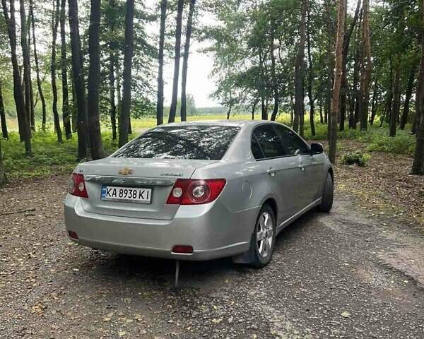 Серый Шевроле Эпика, объемом двигателя 2 л и пробегом 220 тыс. км за 4100 $, фото 3 на Automoto.ua