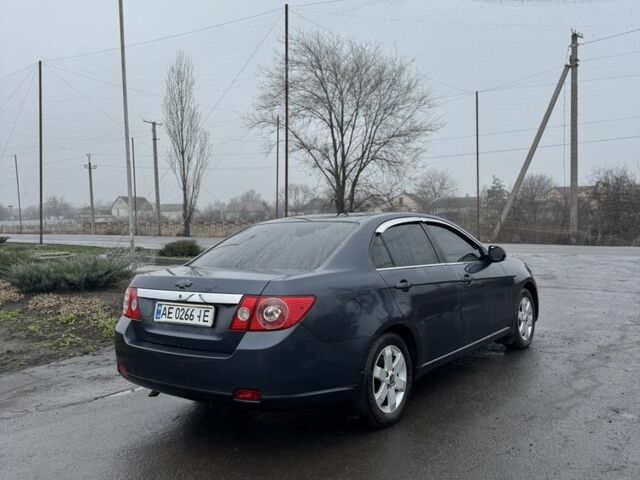 Серый Шевроле Эпика, объемом двигателя 2 л и пробегом 260 тыс. км за 5300 $, фото 2 на Automoto.ua