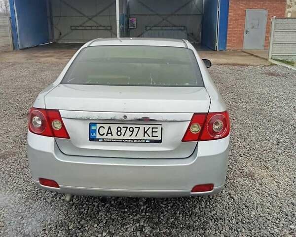 Серый Шевроле Эпика, объемом двигателя 2 л и пробегом 280 тыс. км за 2200 $, фото 5 на Automoto.ua