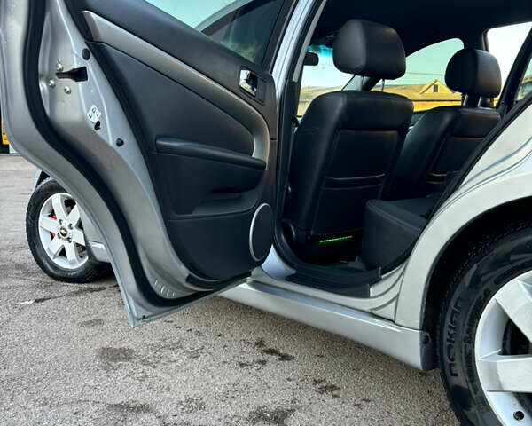 Сірий Шевроле Епіка, об'ємом двигуна 2.5 л та пробігом 233 тис. км за 6500 $, фото 10 на Automoto.ua