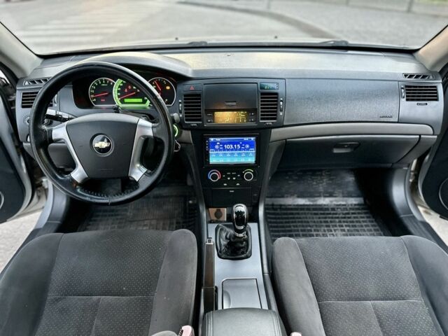 Серый Шевроле Эпика, объемом двигателя 2 л и пробегом 250 тыс. км за 5000 $, фото 4 на Automoto.ua