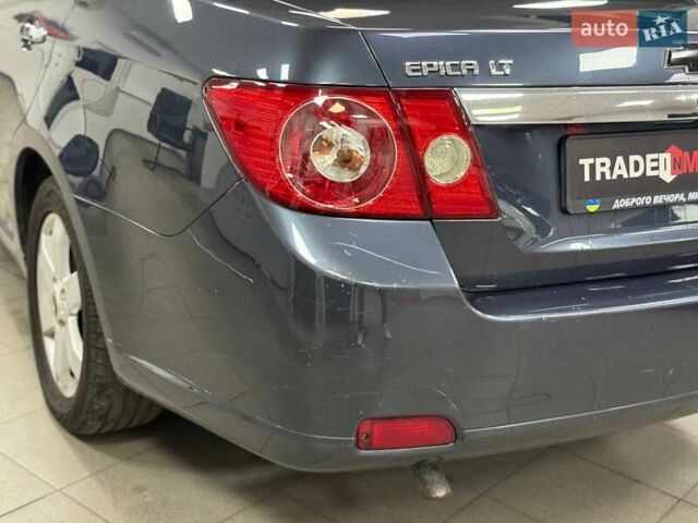 Серый Шевроле Эпика, объемом двигателя 2.5 л и пробегом 311 тыс. км за 4990 $, фото 9 на Automoto.ua