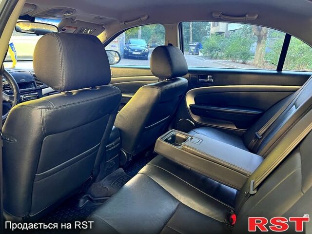 Сірий Шевроле Епіка, об'ємом двигуна 2.5 л та пробігом 145 тис. км за 3999 $, фото 6 на Automoto.ua