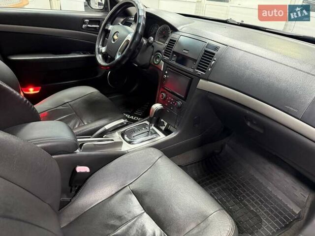 Серый Шевроле Эпика, объемом двигателя 2.5 л и пробегом 311 тыс. км за 4490 $, фото 24 на Automoto.ua