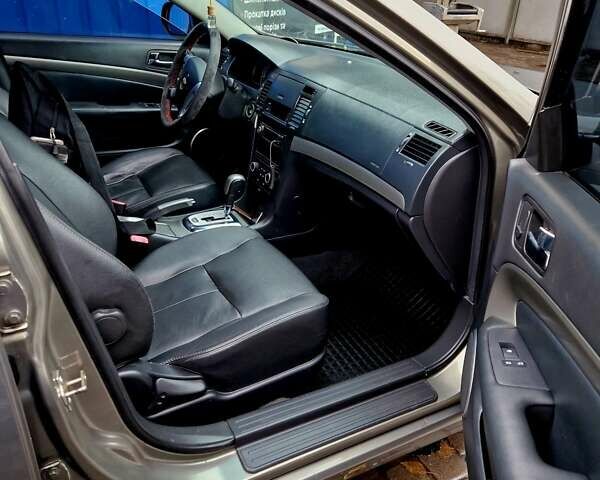 Шевроле Епіка 2008 у Броварах на Automoto.ua Сірий Шевроле Епіка, об'ємом двигуна 2.5 л та пробігом 285 тис. км за 4500 $, фото 12 на Automoto.ua