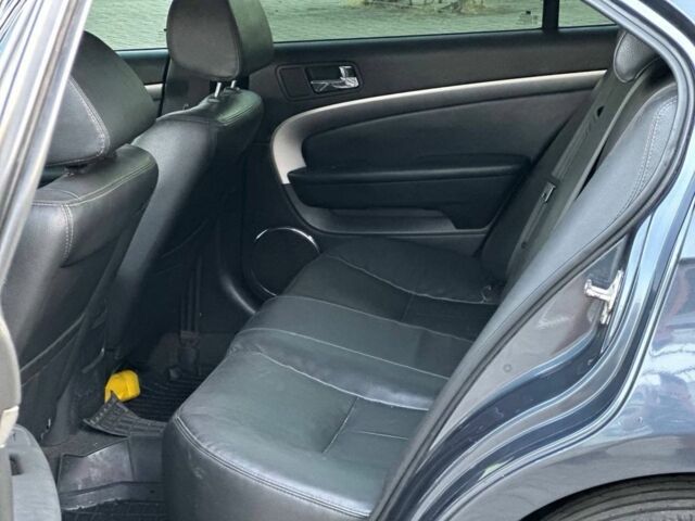 Сірий Шевроле Епіка, об'ємом двигуна 2 л та пробігом 290 тис. км за 5500 $, фото 4 на Automoto.ua