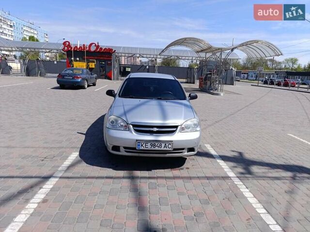 Серый Шевроле Эпика, объемом двигателя 1.6 л и пробегом 152 тыс. км за 4800 $, фото 2 на Automoto.ua