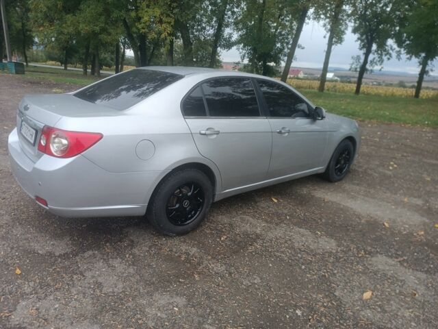 Серый Шевроле Эпика, объемом двигателя 2 л и пробегом 390 тыс. км за 4800 $, фото 3 на Automoto.ua