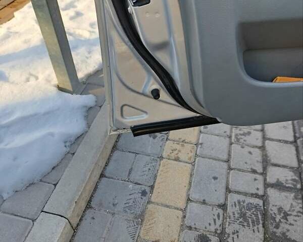 Серый Шевроле Эпика, объемом двигателя 1.6 л и пробегом 152 тыс. км за 4800 $, фото 12 на Automoto.ua