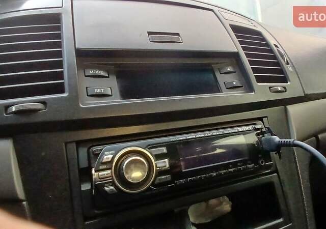 Серый Шевроле Эпика, объемом двигателя 0 л и пробегом 215 тыс. км за 4500 $, фото 11 на Automoto.ua