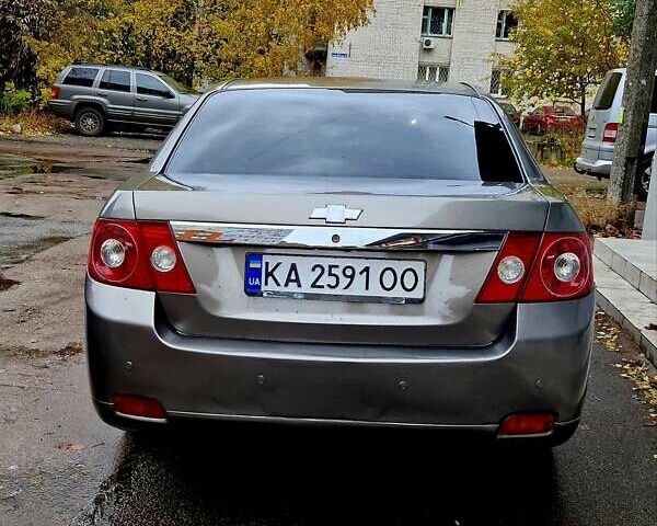 Серый Шевроле Эпика, объемом двигателя 2.5 л и пробегом 285 тыс. км за 4300 $, фото 4 на Automoto.ua