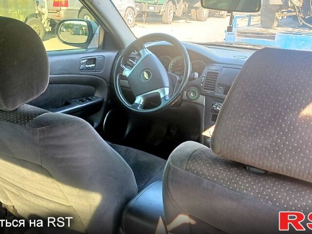 Серый Шевроле Эпика, объемом двигателя 2 л и пробегом 215 тыс. км за 4499 $, фото 5 на Automoto.ua