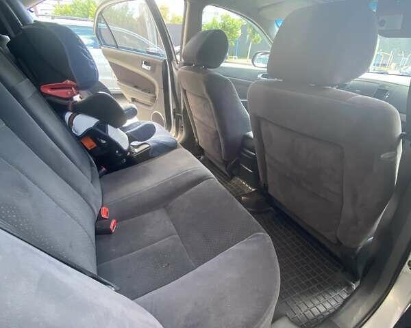 Серый Шевроле Эпика, объемом двигателя 2 л и пробегом 182 тыс. км за 4999 $, фото 8 на Automoto.ua