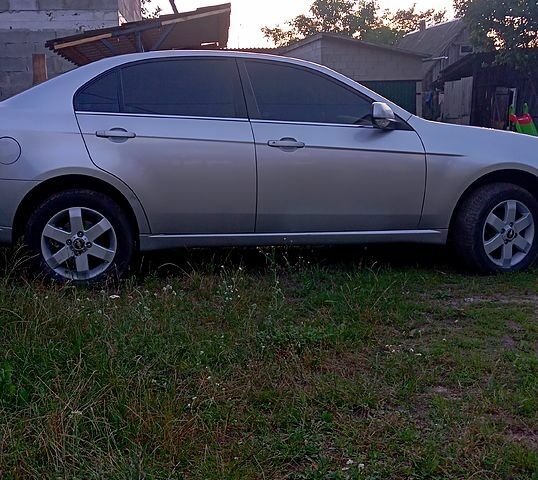 Сірий Шевроле Епіка, об'ємом двигуна 2 л та пробігом 0 тис. км за 4000 $, фото 1 на Automoto.ua