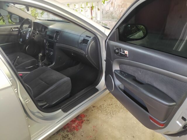 Серый Шевроле Эпика, объемом двигателя 2 л и пробегом 215 тыс. км за 4725 $, фото 18 на Automoto.ua