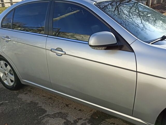 Серый Шевроле Эпика, объемом двигателя 2.5 л и пробегом 224 тыс. км за 5200 $, фото 3 на Automoto.ua