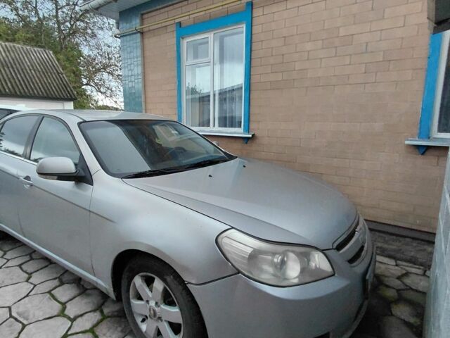 Серый Шевроле Эпика, объемом двигателя 2 л и пробегом 175 тыс. км за 5500 $, фото 1 на Automoto.ua