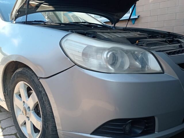 Серый Шевроле Эпика, объемом двигателя 2 л и пробегом 175 тыс. км за 5500 $, фото 11 на Automoto.ua