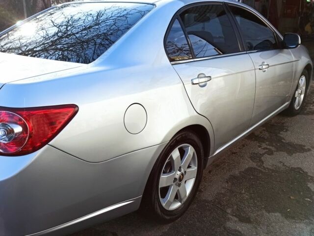 Серый Шевроле Эпика, объемом двигателя 2.5 л и пробегом 224 тыс. км за 5200 $, фото 4 на Automoto.ua