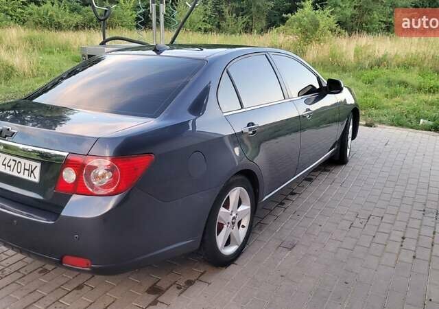 Серый Шевроле Эпика, объемом двигателя 2 л и пробегом 215 тыс. км за 4800 $, фото 3 на Automoto.ua