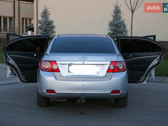 Серый Шевроле Эпика, объемом двигателя 2.5 л и пробегом 278 тыс. км за 5100 $, фото 10 на Automoto.ua