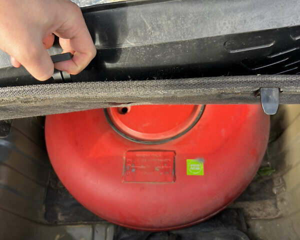 Сірий Шевроле Епіка, об'ємом двигуна 2.5 л та пробігом 230 тис. км за 5700 $, фото 7 на Automoto.ua