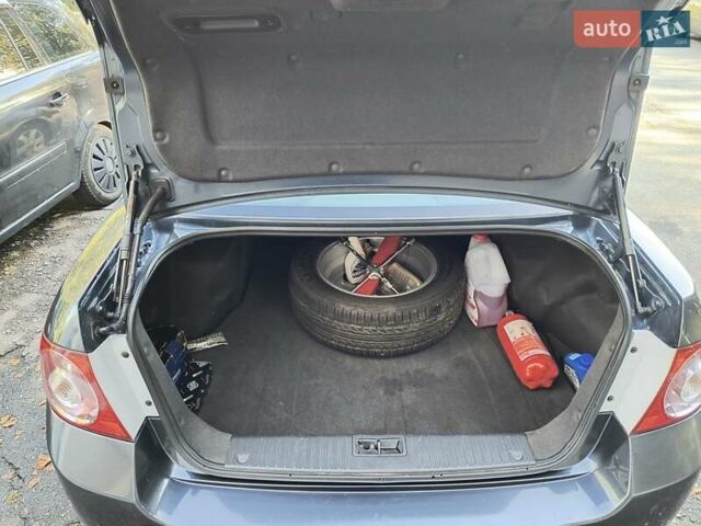 Серый Шевроле Эпика, объемом двигателя 1.99 л и пробегом 122 тыс. км за 3600 $, фото 11 на Automoto.ua