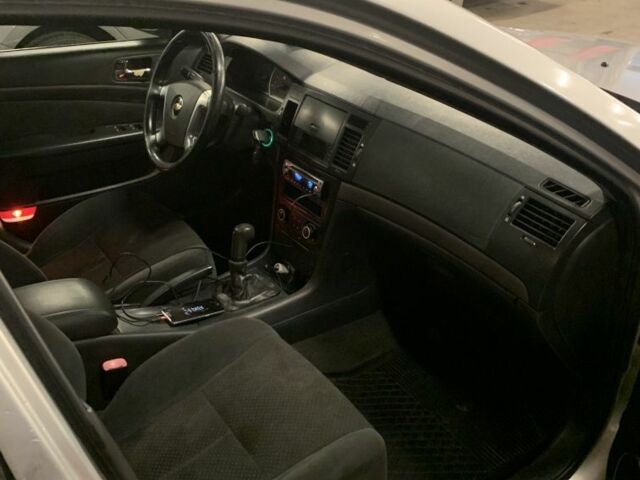 Серый Шевроле Эпика, объемом двигателя 2 л и пробегом 190 тыс. км за 3700 $, фото 8 на Automoto.ua