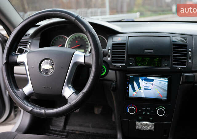 Серый Шевроле Эпика, объемом двигателя 1.99 л и пробегом 180 тыс. км за 4000 $, фото 7 на Automoto.ua