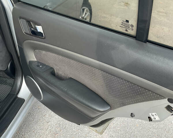 Сірий Шевроле Епіка, об'ємом двигуна 2 л та пробігом 188 тис. км за 4999 $, фото 14 на Automoto.ua