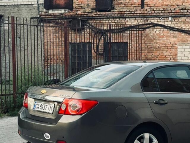 Серый Шевроле Эпика, объемом двигателя 2 л и пробегом 214 тыс. км за 3800 $, фото 3 на Automoto.ua
