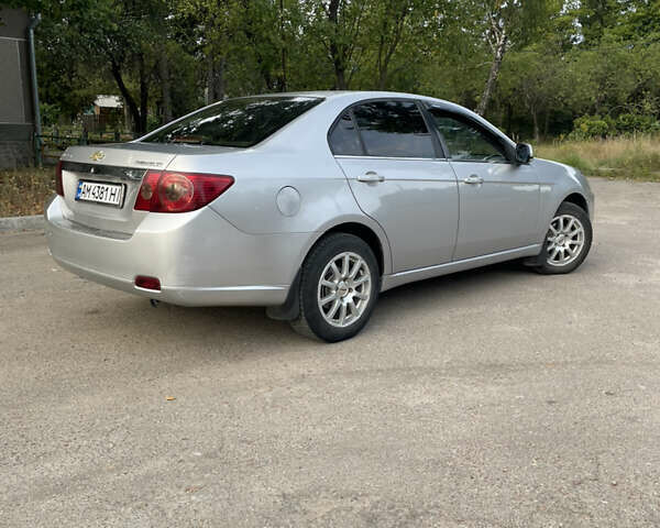 Сірий Шевроле Епіка, об'ємом двигуна 2 л та пробігом 188 тис. км за 4999 $, фото 6 на Automoto.ua