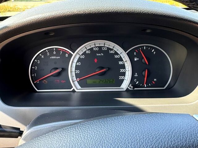 Шевроле Эпика 2008 в Чернигове на Automoto.ua Серый Шевроле Эпика, объемом двигателя 2 л и пробегом 0 тыс. км за 5300 $, фото 3 на Automoto.ua