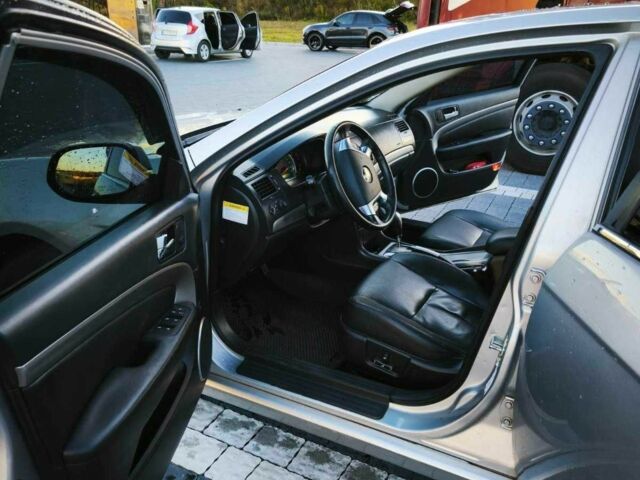 Сірий Шевроле Епіка, об'ємом двигуна 2 л та пробігом 209 тис. км за 6200 $, фото 19 на Automoto.ua