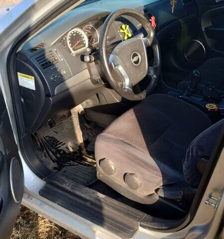 Сірий Шевроле Епіка, об'ємом двигуна 1.99 л та пробігом 184 тис. км за 4300 $, фото 1 на Automoto.ua