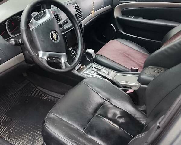 Серый Шевроле Эпика, объемом двигателя 2.49 л и пробегом 200 тыс. км за 3300 $, фото 9 на Automoto.ua