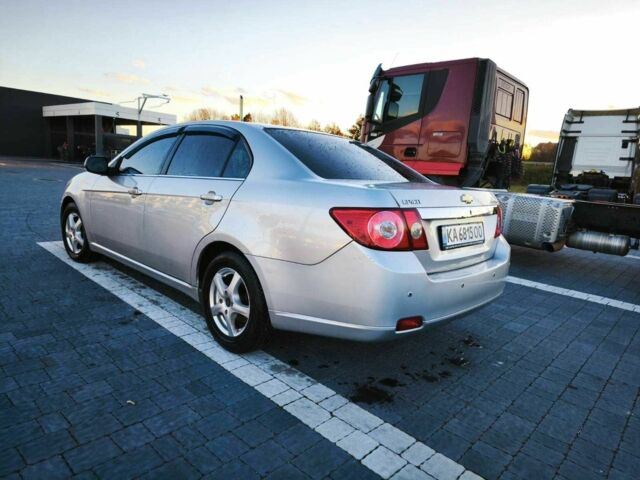 Сірий Шевроле Епіка, об'ємом двигуна 2 л та пробігом 209 тис. км за 6200 $, фото 14 на Automoto.ua