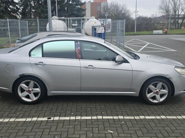 Сірий Шевроле Епіка, об'ємом двигуна 2 л та пробігом 345 тис. км за 4300 $, фото 4 на Automoto.ua