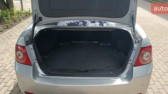 Серый Шевроле Эпика, объемом двигателя 2.49 л и пробегом 252 тыс. км за 4200 $, фото 7 на Automoto.ua