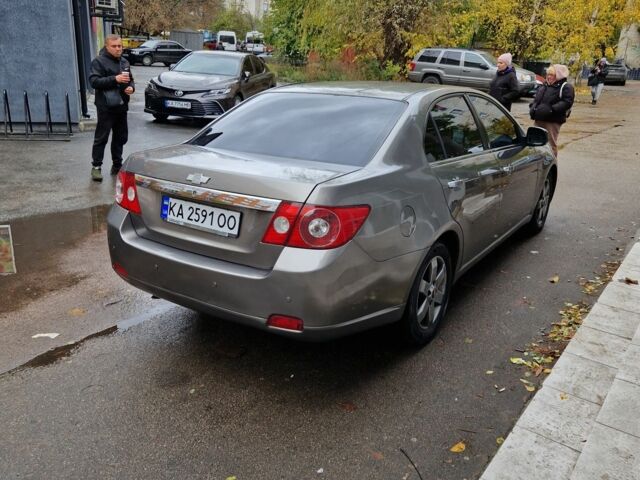 Шевроле Эпика 2008 в Броварах на Automoto.ua Серый Шевроле Эпика, объемом двигателя 2.5 л и пробегом 285 тыс. км за 4500 $, фото 5 на Automoto.ua