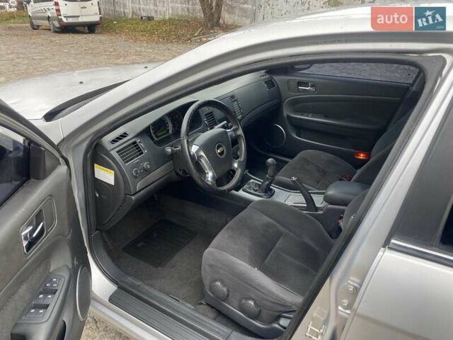 Серый Шевроле Эпика, объемом двигателя 2 л и пробегом 158 тыс. км за 2900 $, фото 4 на Automoto.ua